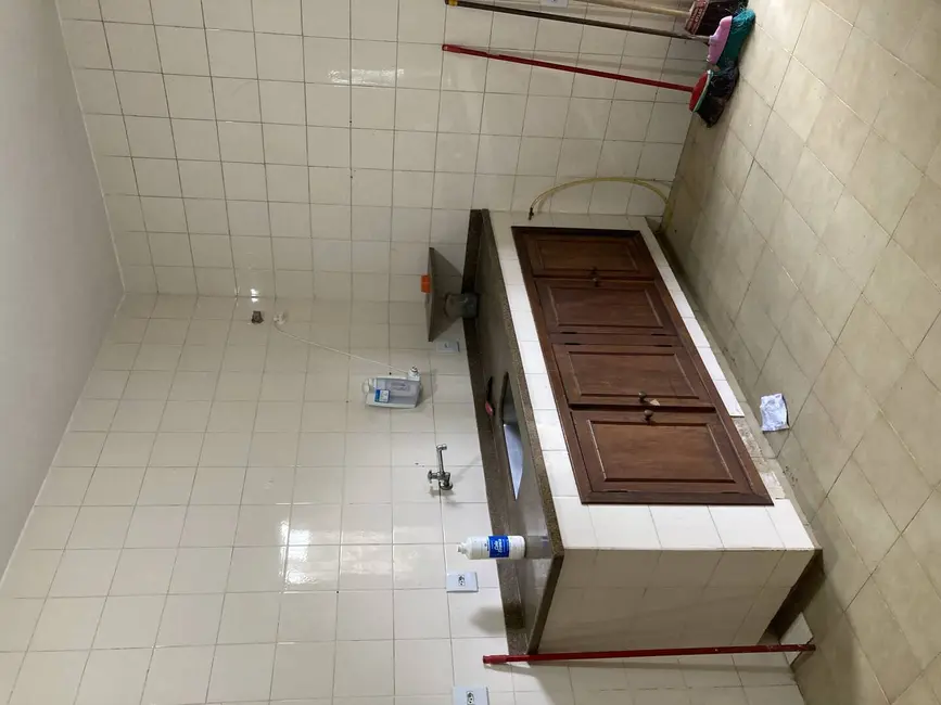 Casa com 5 quartos para alugar, 120m2 em Parque Califórnia, Campos Dos Goytacazes - RJ - imagem 7 Foto 7 de Casa com 5 quartos para alugar, 120m2 em Parque Califórnia, Campos Dos Goytacazes - RJ