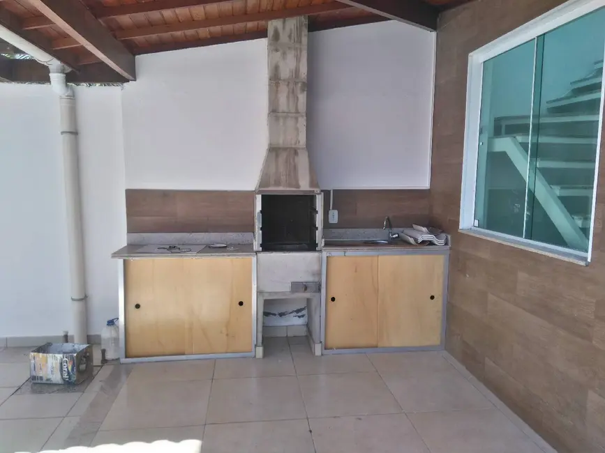 Casa com 2 quartos para alugar, 82m2 em Campos Dos Goytacazes - RJ - imagem 3 Foto 3 de Casa com 2 quartos para alugar, 82m2 em Campos Dos Goytacazes - RJ