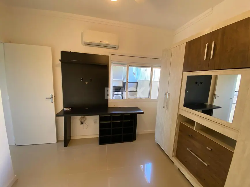 Foto 7 de Casa com 2 quartos à venda, 65m2 em Torres - RS