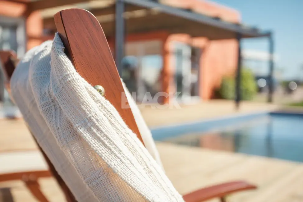 Terreno / Lote à venda, 740m2 em Torres - RS - imagem 6 Foto 6 de Terreno / Lote à venda, 740m2 em Torres - RS