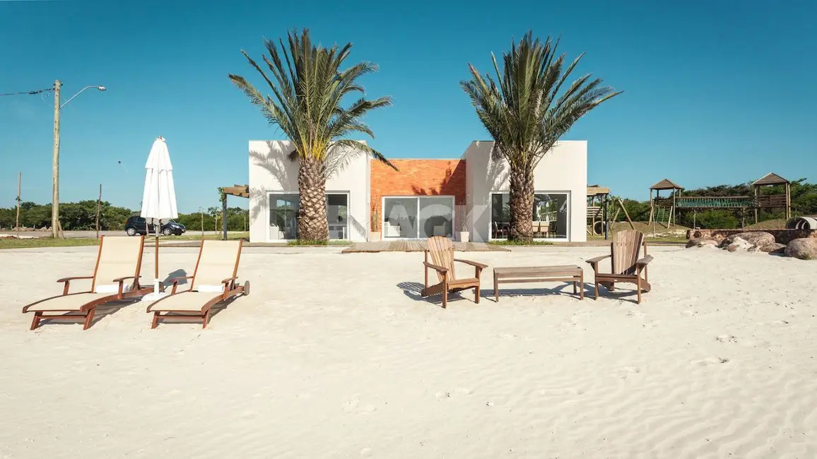 Terreno / Lote à venda, 740m2 em Torres - RS - imagem 4 Foto 4 de Terreno / Lote à venda, 740m2 em Torres - RS