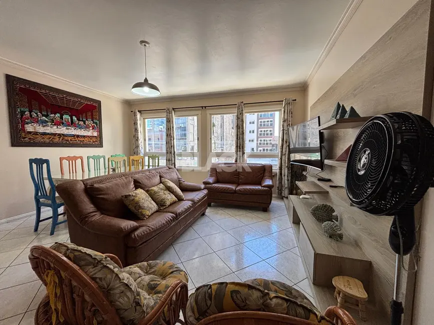 Foto 1 de Apartamento com 3 quartos à venda, 160m2 em Centro, Torres - RS