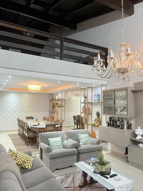 Casa com 6 quartos à venda, 358m2 em Torres - RS - imagem 6 Foto 6 de Casa com 6 quartos à venda, 358m2 em Torres - RS