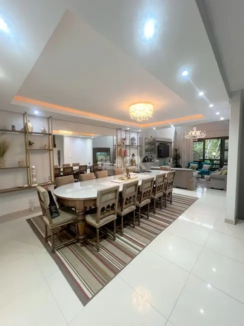 Casa com 6 quartos à venda, 358m2 em Torres - RS - imagem 4 Foto 4 de Casa com 6 quartos à venda, 358m2 em Torres - RS