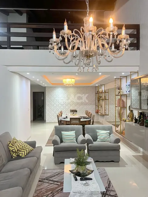 Casa com 6 quartos à venda, 358m2 em Torres - RS - imagem 5 Foto 5 de Casa com 6 quartos à venda, 358m2 em Torres - RS