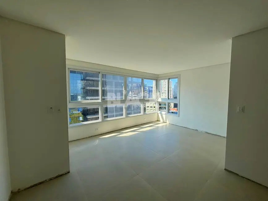 Foto 6 de Apartamento com 3 quartos à venda, 106m2 em Torres - RS