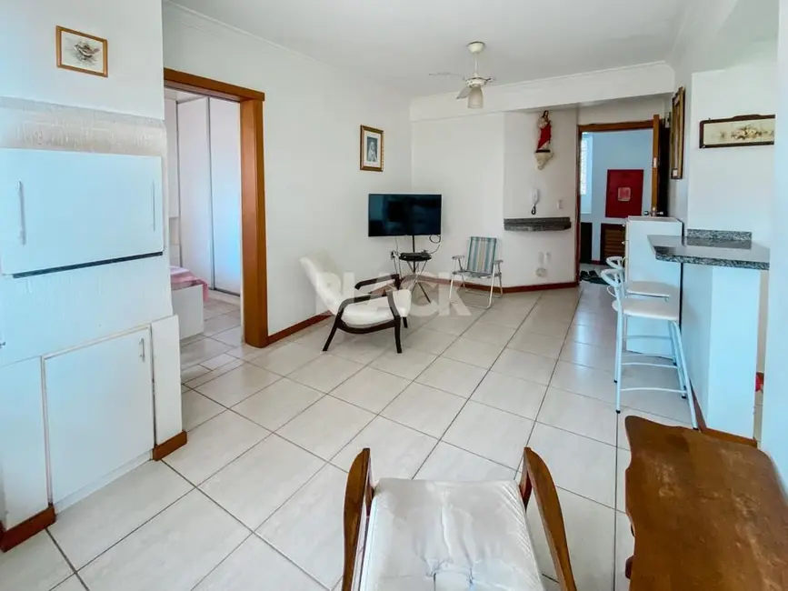 Foto 6 de Apartamento com 1 quarto à venda, 32m2 em Torres - RS