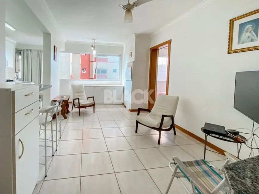 Foto 3 de Apartamento com 1 quarto à venda, 32m2 em Torres - RS