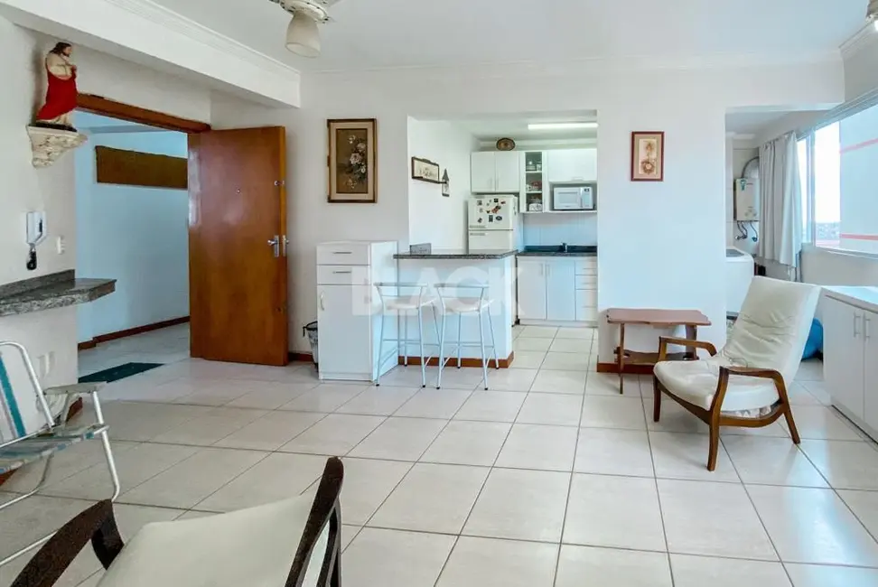 Foto 4 de Apartamento com 1 quarto à venda, 32m2 em Torres - RS