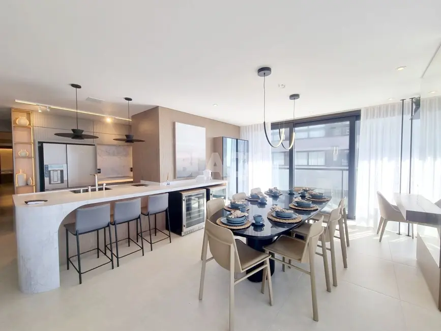 Apartamento com 4 quartos à venda, 220m2 em Torres - RS - imagem 4 Foto 4 de Apartamento com 4 quartos à venda, 220m2 em Torres - RS