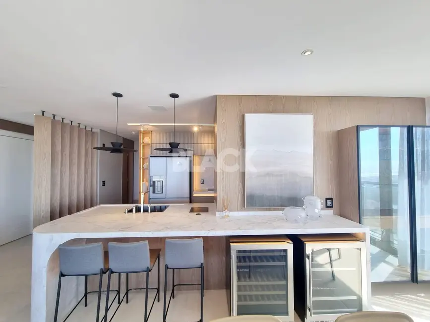 Apartamento com 4 quartos à venda, 220m2 em Torres - RS - imagem 9 Foto 9 de Apartamento com 4 quartos à venda, 220m2 em Torres - RS