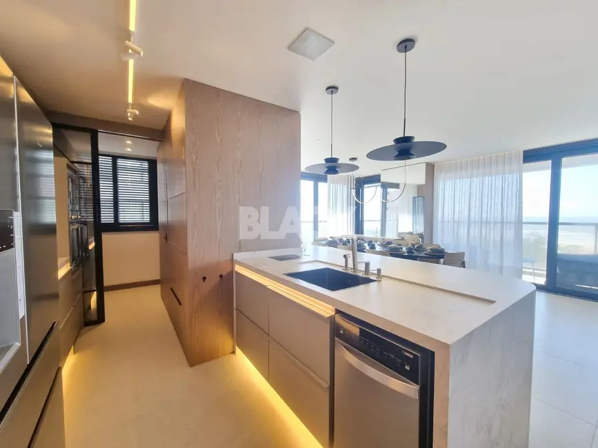 Apartamento com 4 quartos à venda, 220m2 em Torres - RS - imagem 5 Foto 5 de Apartamento com 4 quartos à venda, 220m2 em Torres - RS