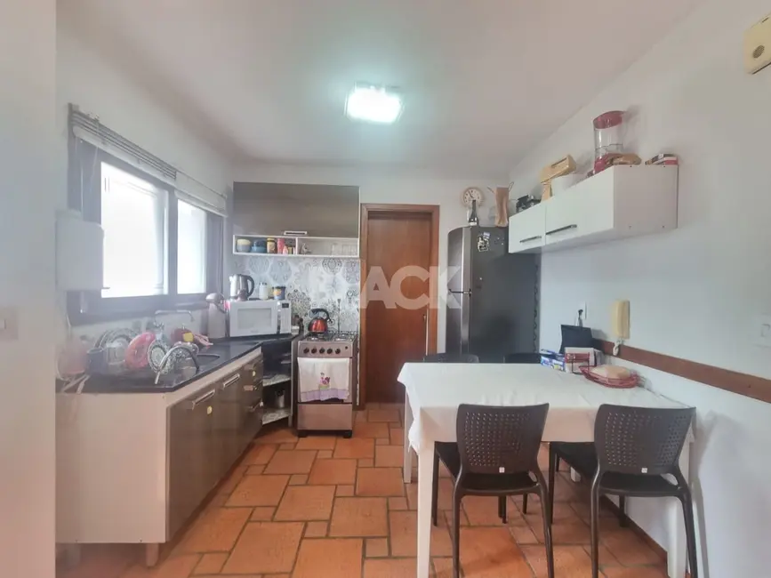 Apartamento com 3 quartos à venda, 125m2 em Torres - RS - imagem 3 Foto 3 de Apartamento com 3 quartos à venda, 125m2 em Torres - RS