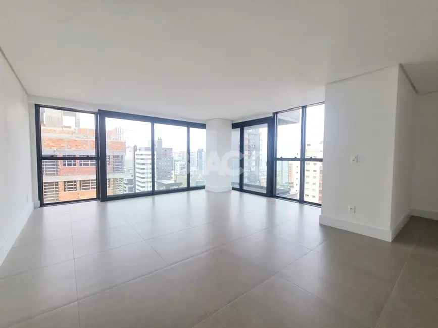Foto 3 de Apartamento com 3 quartos à venda, 110m2 em Centro, Torres - RS