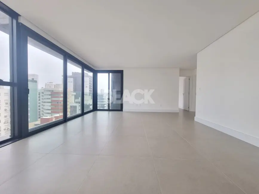 Foto 9 de Apartamento com 3 quartos à venda, 108m2 em Centro, Torres - RS