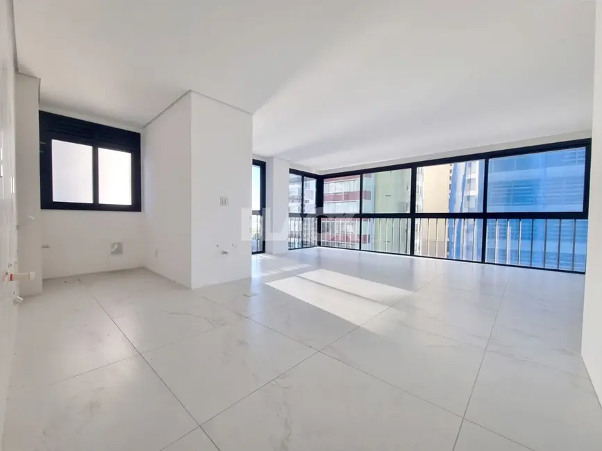 Apartamento com 3 quartos à venda, 110m2 em Torres - RS - imagem 1 Foto 1 de Apartamento com 3 quartos à venda, 110m2 em Torres - RS