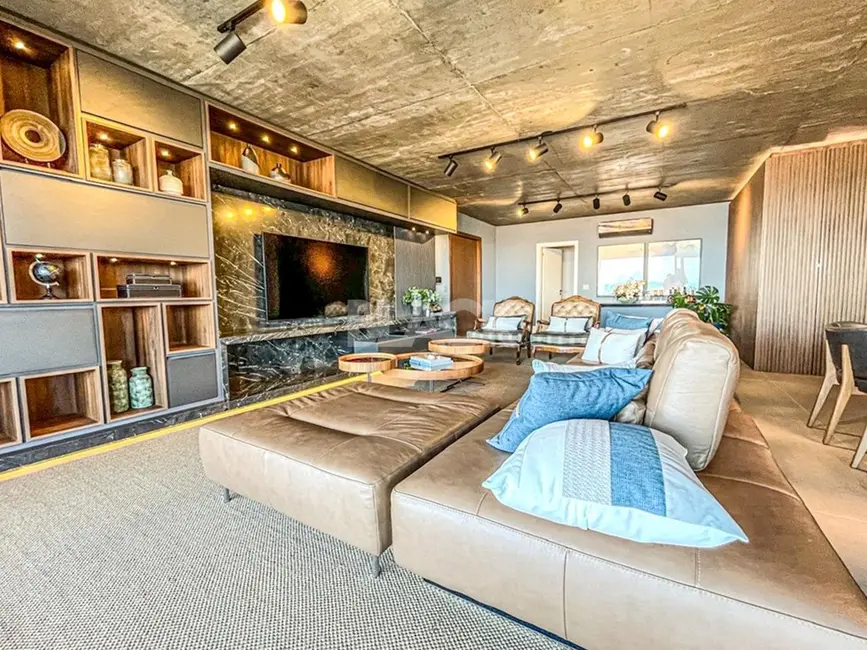 Foto 2 de Apartamento com 4 quartos à venda, 258m2 em Torres - RS