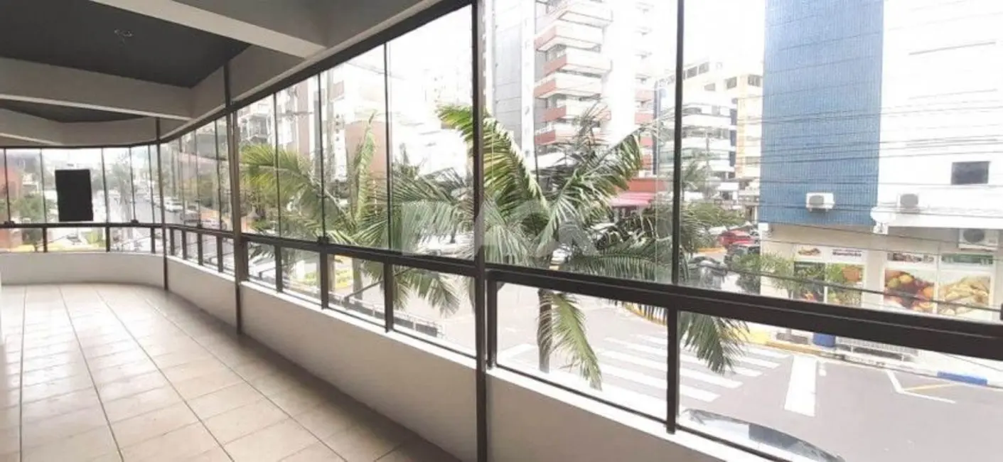 Sala Comercial com 1 quarto à venda, 382m2 em Centro, Torres - RS - imagem 2 Foto 2 de Sala Comercial com 1 quarto à venda, 382m2 em Centro, Torres - RS