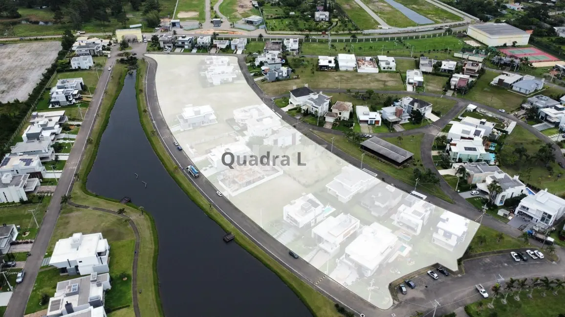 Foto 1 de Terreno / Lote à venda, 521m2 em Torres - RS