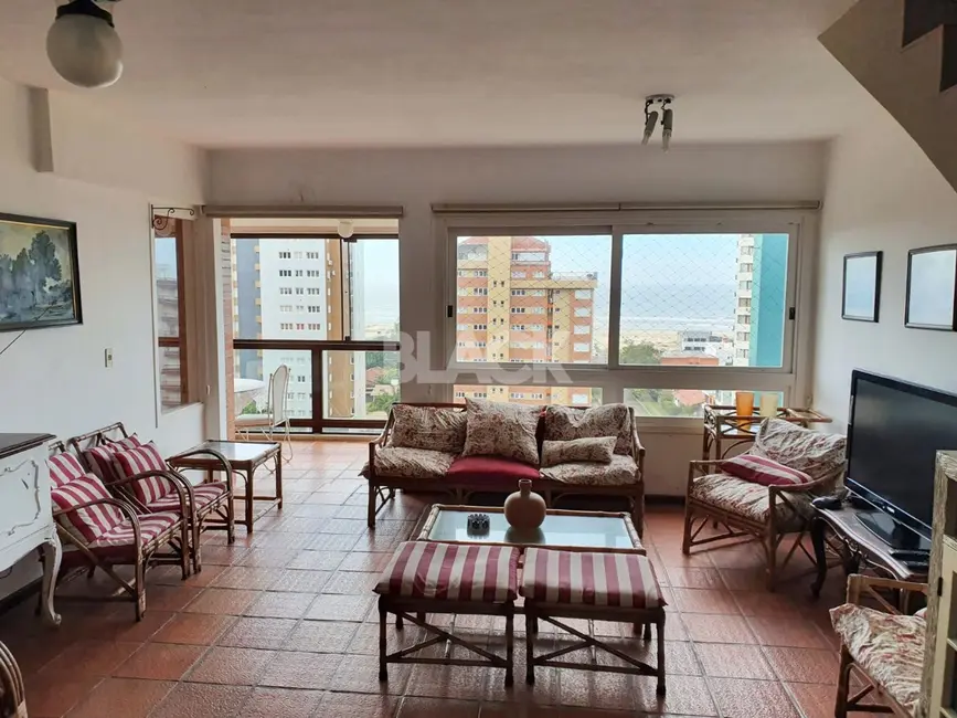 Foto 2 de Apartamento com 3 quartos à venda, 185m2 em Torres - RS