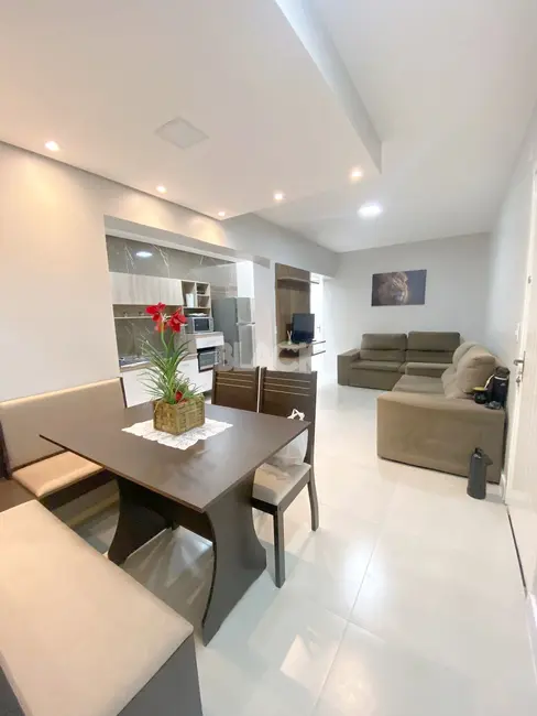 Foto 6 de Apartamento com 2 quartos à venda, 79m2 em Torres - RS