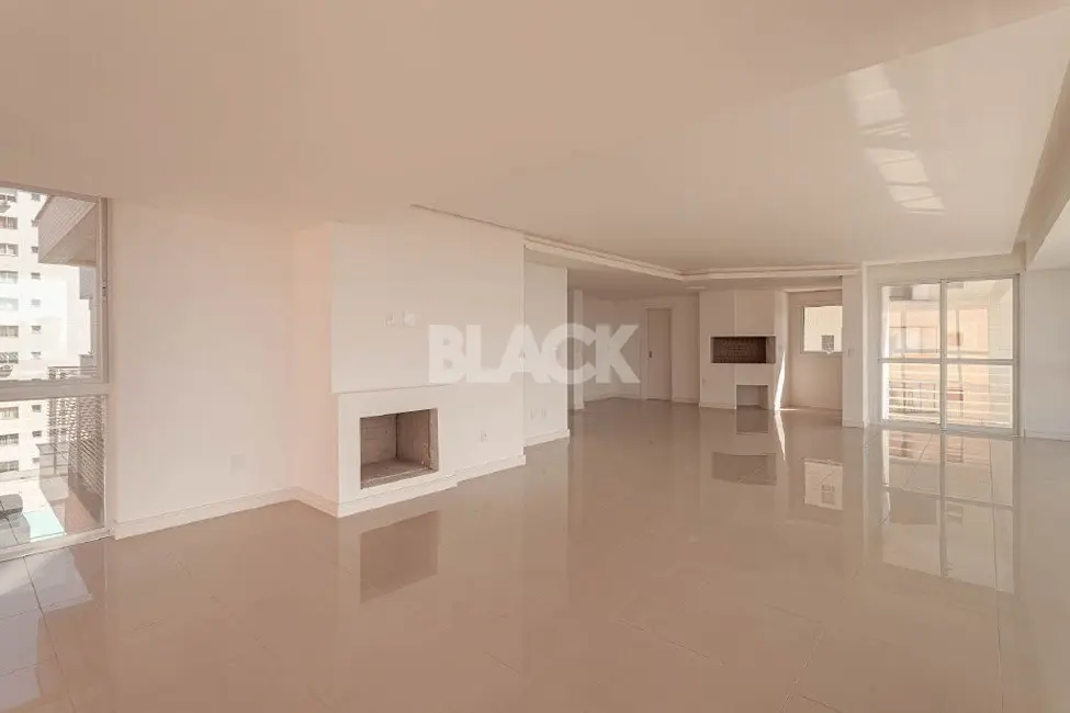 Foto 2 de Apartamento com 3 quartos à venda, 202m2 em Torres - RS