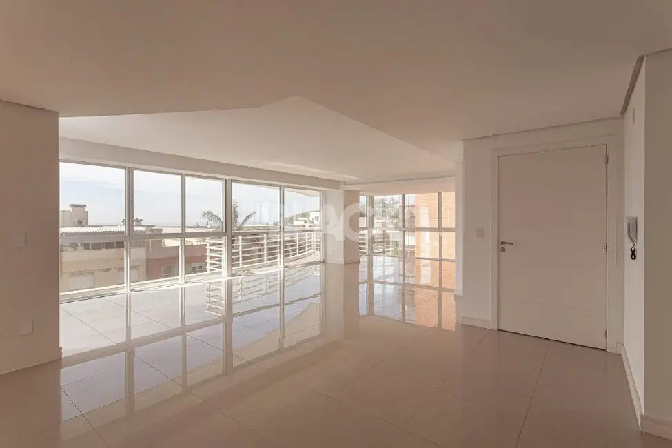 Foto 3 de Apartamento com 3 quartos à venda, 202m2 em Torres - RS