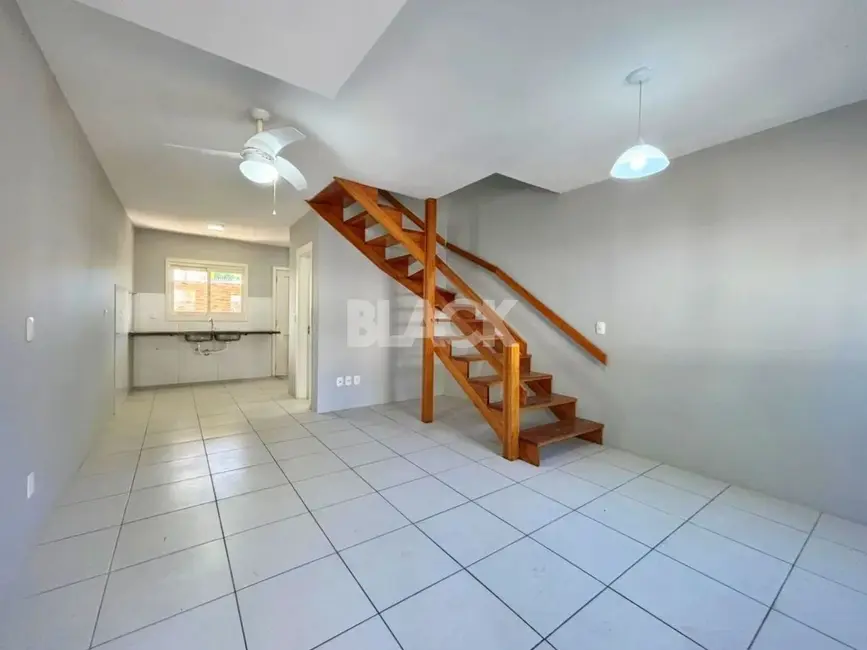 Casa com 3 quartos à venda, 78m2 em Torres - RS - imagem 2 Foto 2 de Casa com 3 quartos à venda, 78m2 em Torres - RS