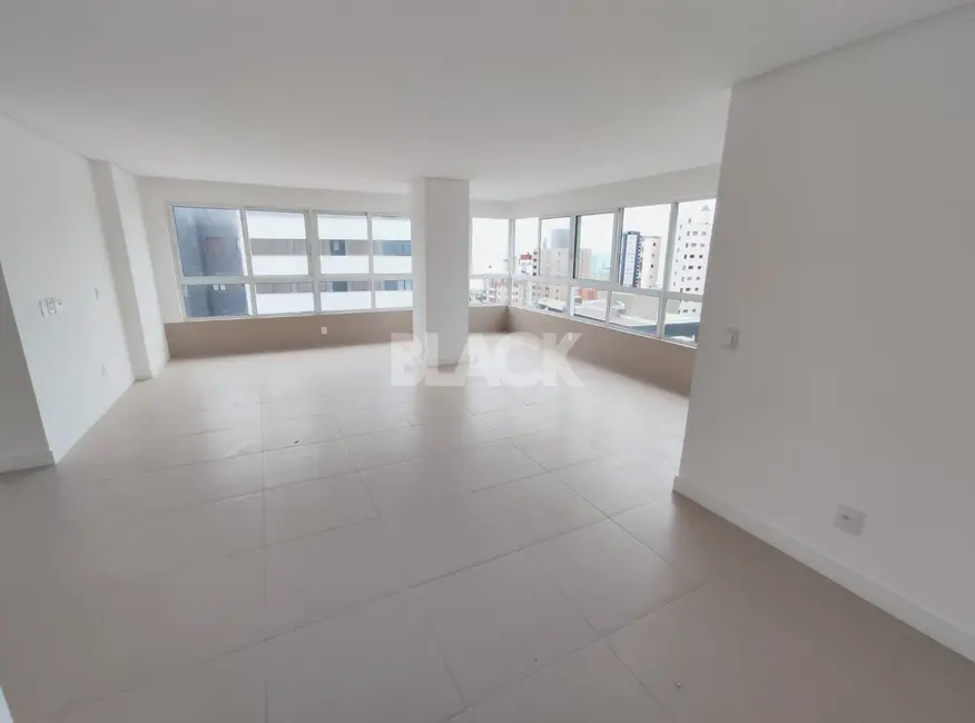 Apartamento com 3 quartos à venda, 109m2 em Torres - RS - imagem 2 Foto 2 de Apartamento com 3 quartos à venda, 109m2 em Torres - RS