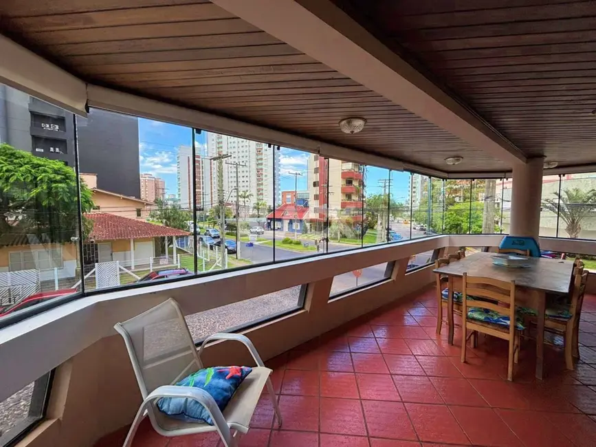 Foto 6 de Apartamento com 4 quartos à venda, 140m2 em Torres - RS