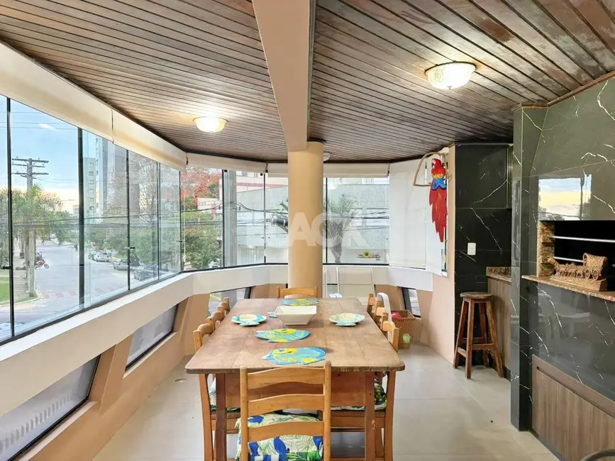 Foto 9 de Apartamento com 4 quartos à venda, 140m2 em Torres - RS