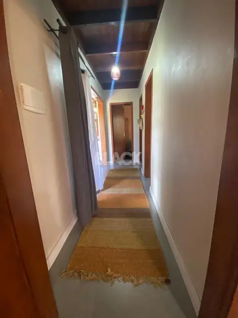 Casa com 3 quartos à venda, 130m2 em Torres - RS - imagem 5 Foto 5 de Casa com 3 quartos à venda, 130m2 em Torres - RS