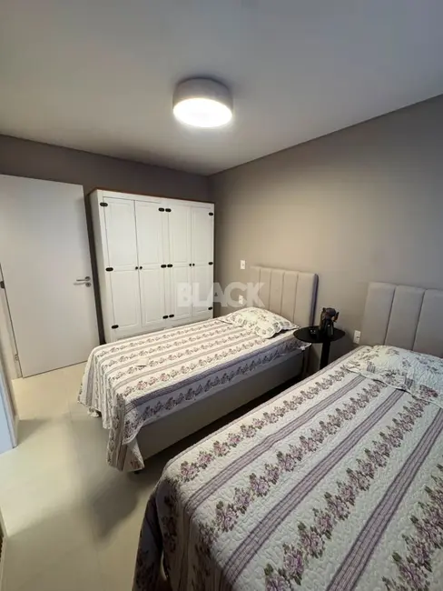 Foto 6 de Apartamento com 2 quartos à venda, 77m2 em Torres - RS