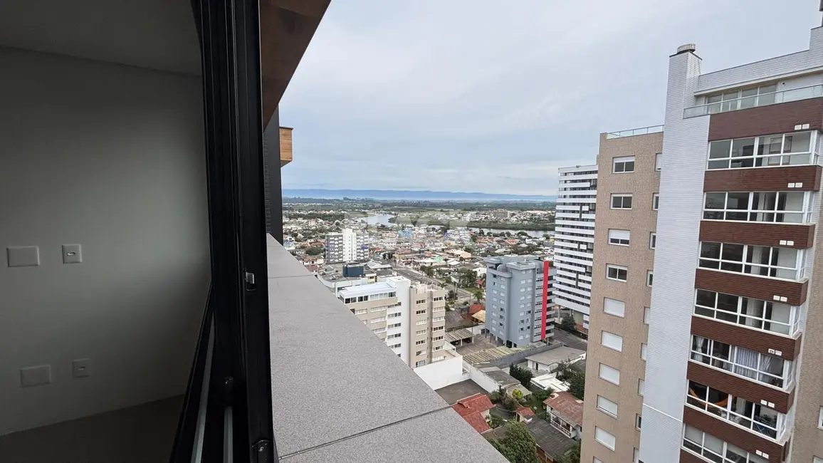 Apartamento com 2 quartos à venda, 77m2 em Centro, Torres - RS - imagem 4 Foto 4 de Apartamento com 2 quartos à venda, 77m2 em Centro, Torres - RS