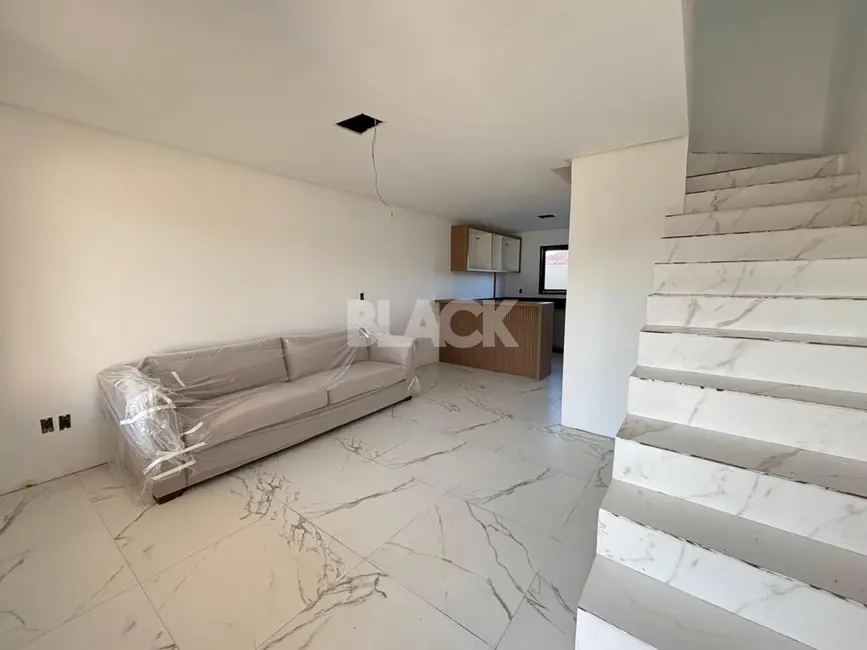 Foto 4 de Casa com 2 quartos à venda, 84m2 em Torres - RS