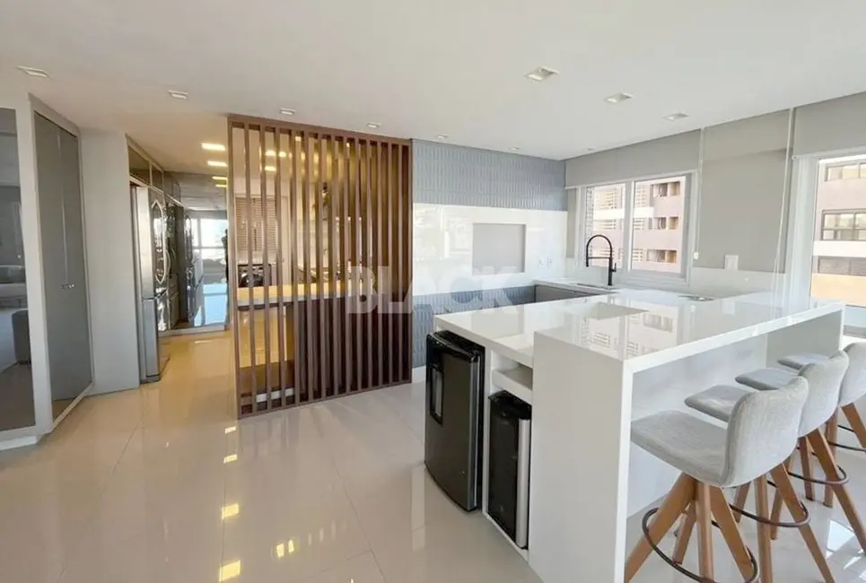 Apartamento com 4 quartos à venda, 216m2 em Torres - RS - imagem 8 Foto 8 de Apartamento com 4 quartos à venda, 216m2 em Torres - RS