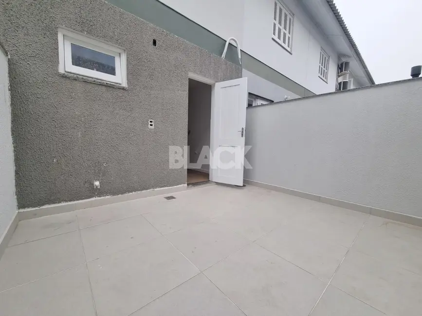 Casa com 2 quartos à venda, 54m2 em Torres - RS - imagem 6 Foto 6 de Casa com 2 quartos à venda, 54m2 em Torres - RS