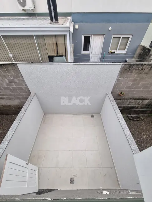 Casa com 2 quartos à venda, 54m2 em Torres - RS - imagem 5 Foto 5 de Casa com 2 quartos à venda, 54m2 em Torres - RS