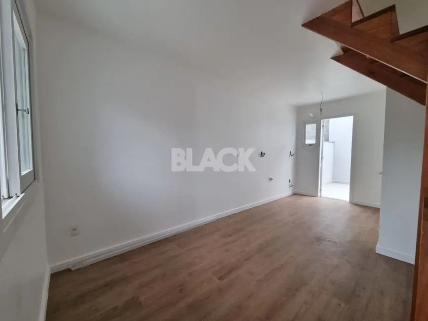 Casa com 2 quartos à venda, 54m2 em Torres - RS - imagem 3 Foto 3 de Casa com 2 quartos à venda, 54m2 em Torres - RS