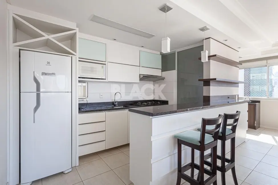 Foto 4 de Apartamento com 2 quartos à venda, 83m2 em Centro, Torres - RS