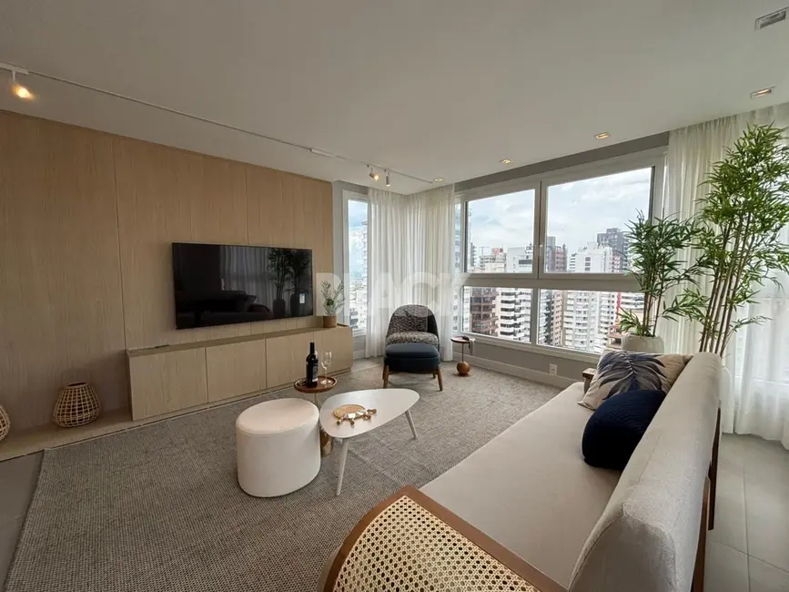 Apartamento com 2 quartos à venda, 90m2 em Centro, Torres - RS - imagem 8 Foto 8 de Apartamento com 2 quartos à venda, 90m2 em Centro, Torres - RS