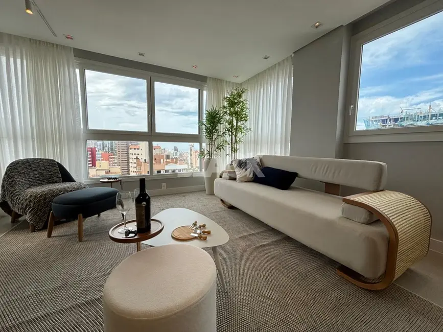 Apartamento com 2 quartos à venda, 90m2 em Centro, Torres - RS - imagem 7 Foto 7 de Apartamento com 2 quartos à venda, 90m2 em Centro, Torres - RS