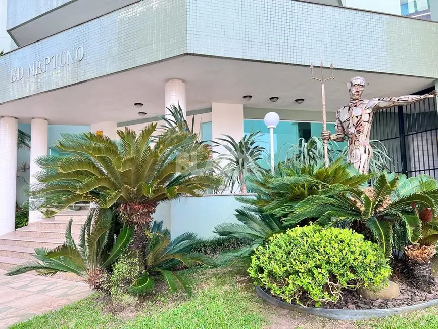 Apartamento com 4 quartos à venda, 264m2 em Torres - RS - imagem 2 Foto 2 de Apartamento com 4 quartos à venda, 264m2 em Torres - RS