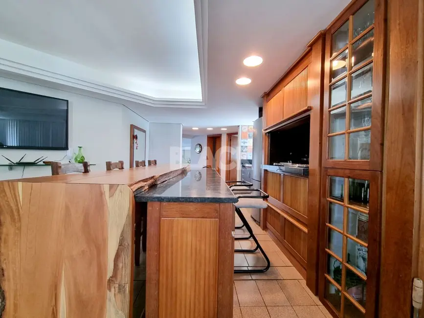 Apartamento com 4 quartos à venda, 264m2 em Torres - RS - imagem 8 Foto 8 de Apartamento com 4 quartos à venda, 264m2 em Torres - RS