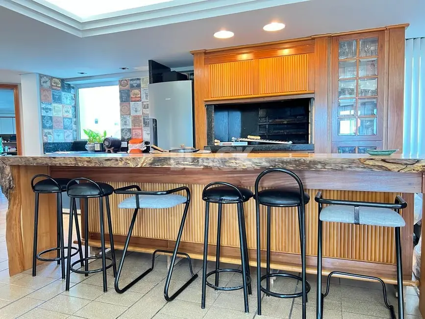 Apartamento com 4 quartos à venda, 264m2 em Torres - RS - imagem 6 Foto 6 de Apartamento com 4 quartos à venda, 264m2 em Torres - RS