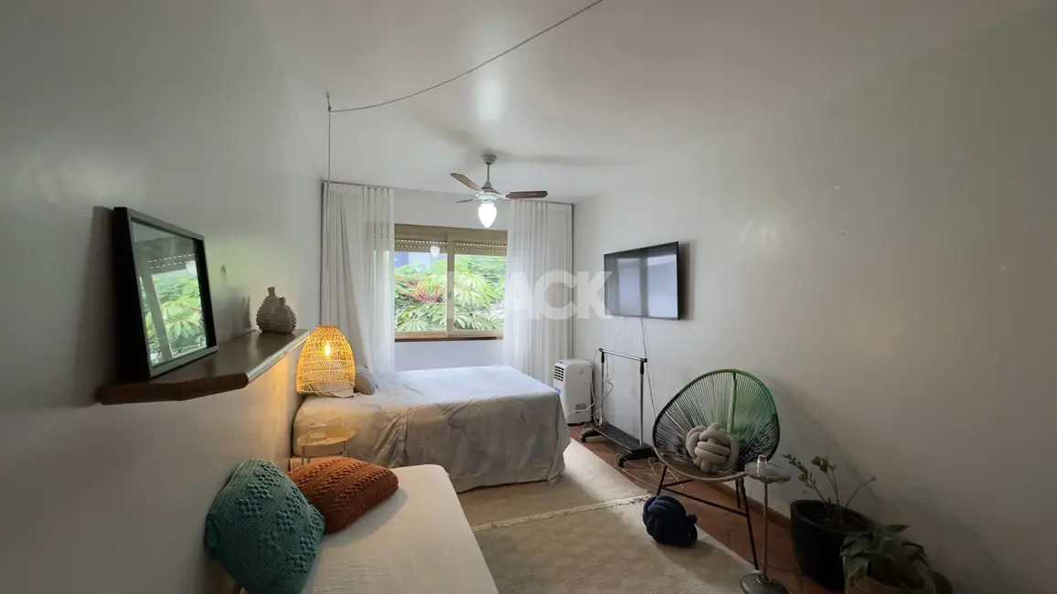 Foto 1 de Apartamento com 1 quarto à venda, 34m2 em Torres - RS