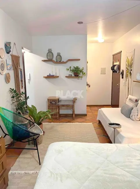 Apartamento com 1 quarto à venda, 34m2 em Torres - RS - imagem 6 Foto 6 de Apartamento com 1 quarto à venda, 34m2 em Torres - RS