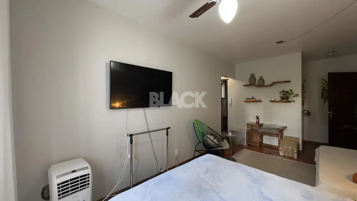 Foto 6 de Apartamento com 1 quarto à venda, 34m2 em Torres - RS