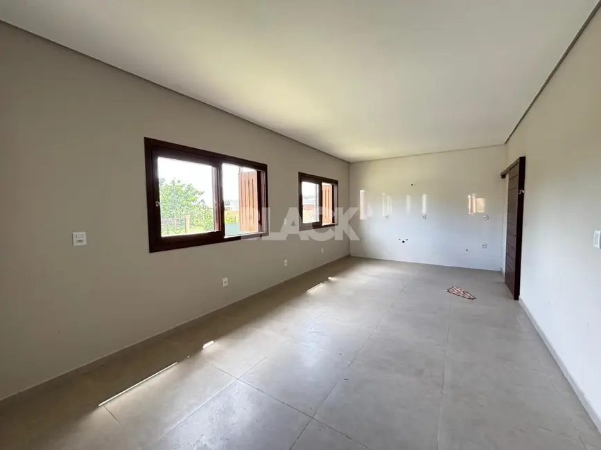 Foto 6 de Casa com 3 quartos à venda, 150m2 em Passo De Torres - SC