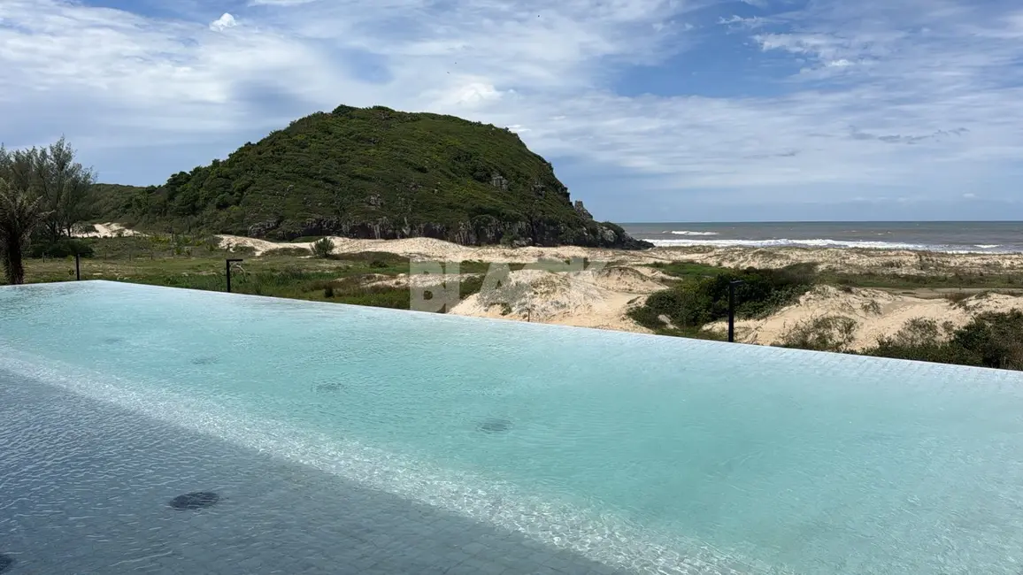 Foto 2 de Terreno / Lote à venda, 854m2 em Torres - RS